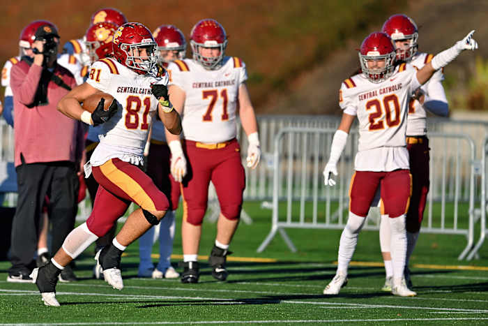 a Central Catholic Tualatin 6A Oregon football final November 22 2023 Leon Neuschwander 61